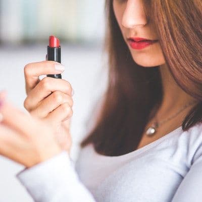 6 Cara Hemat Tampil Cantik dan Segar Sepanjang Hari